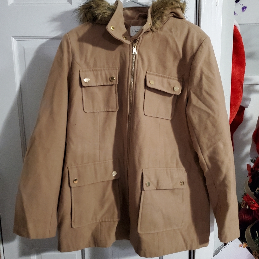 Jaclyn Smith winter coat